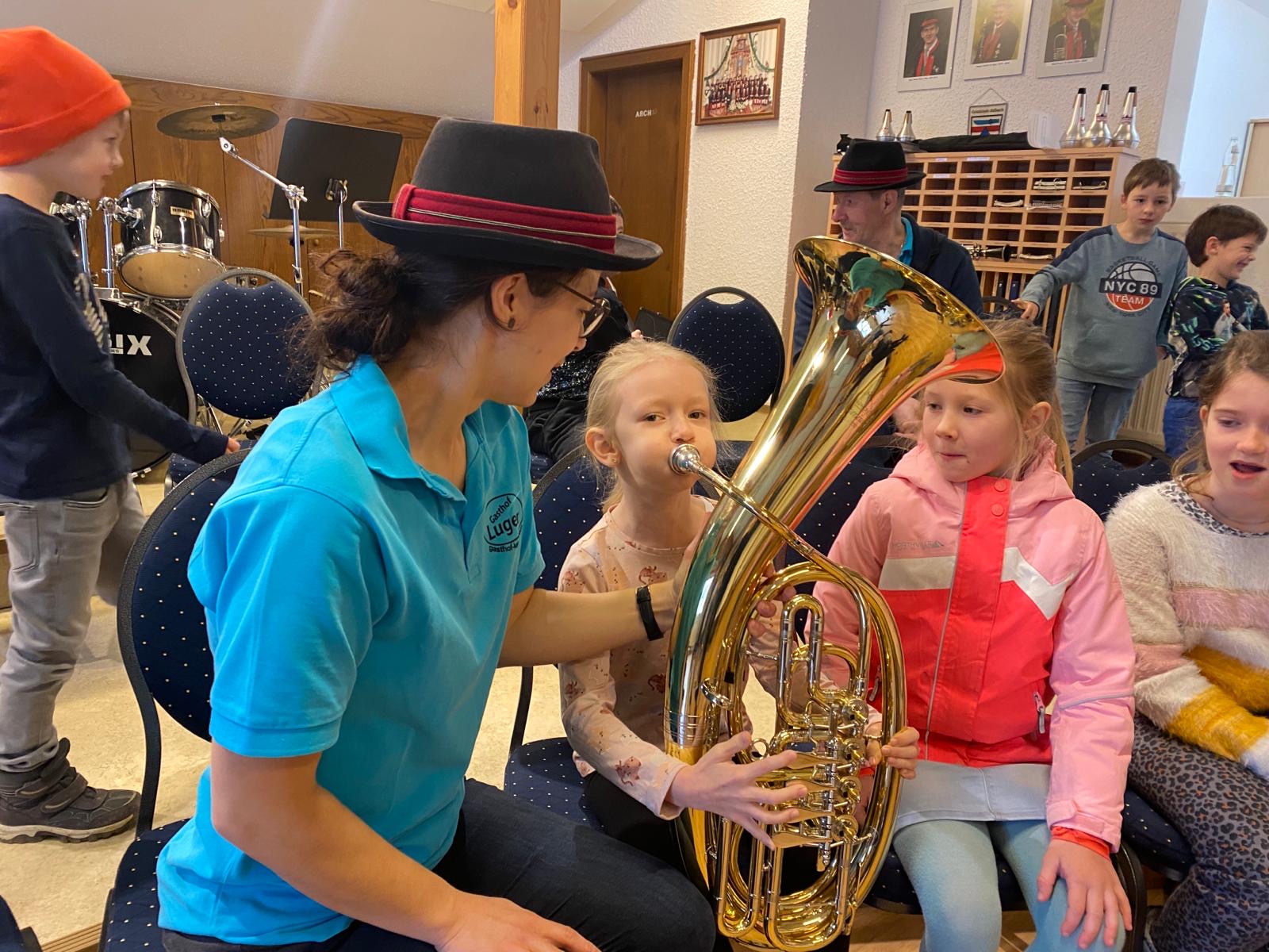 Instrumente vorstellen Volksschule Julbach, Musikverein Julbach