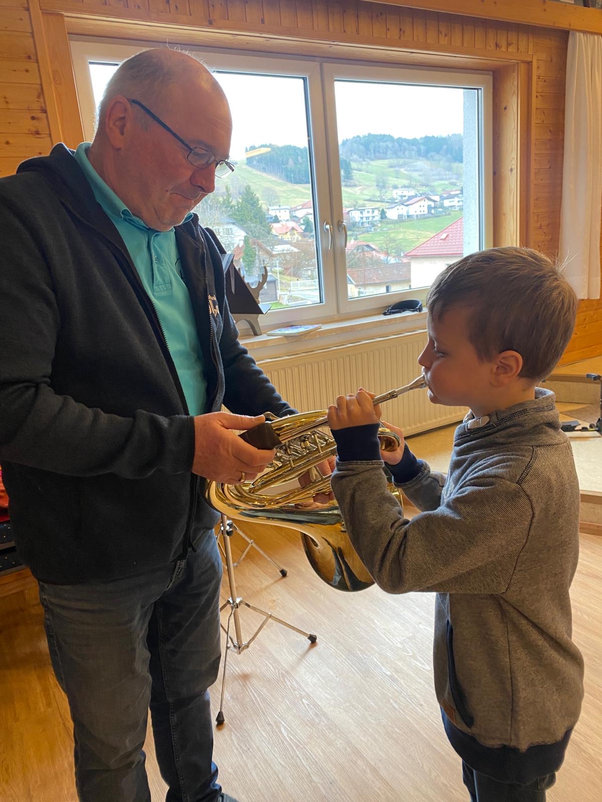 Instrumente vorstellen Volksschule Julbach, Musikverein Julbach