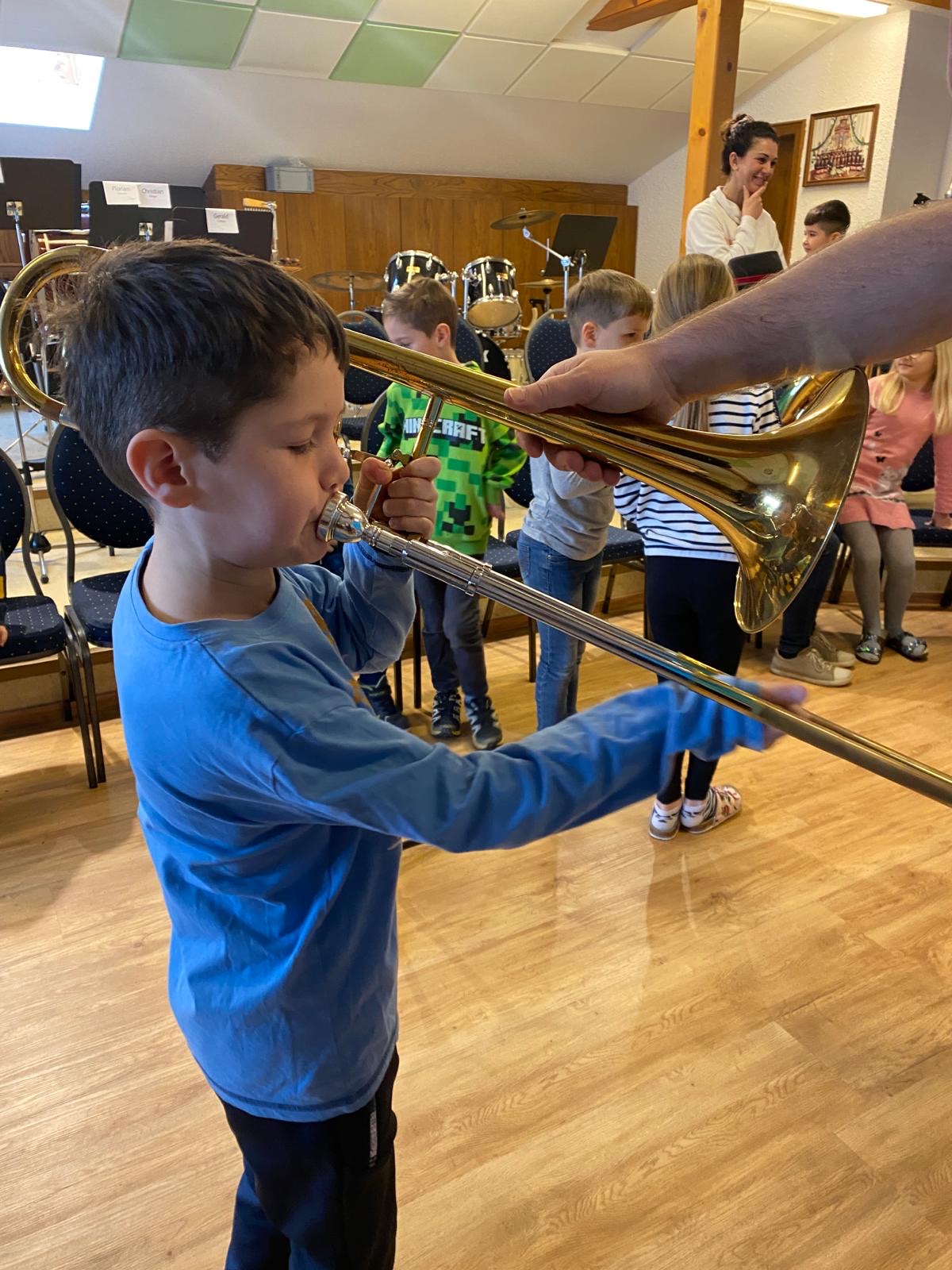 Instrumente vorstellen Volksschule Julbach, Musikverein Julbach