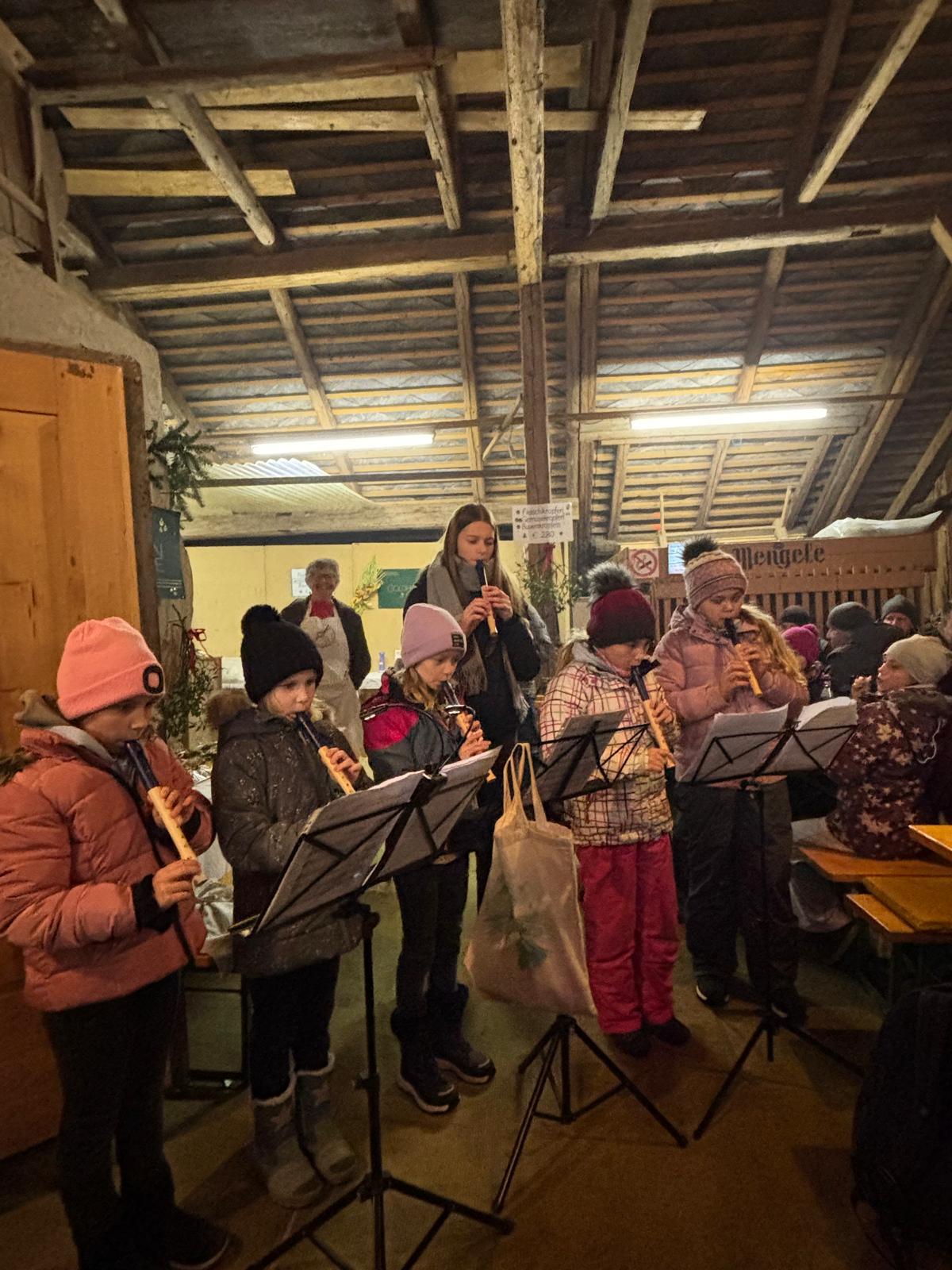 PHOTO-2025-11-29-19-00-52